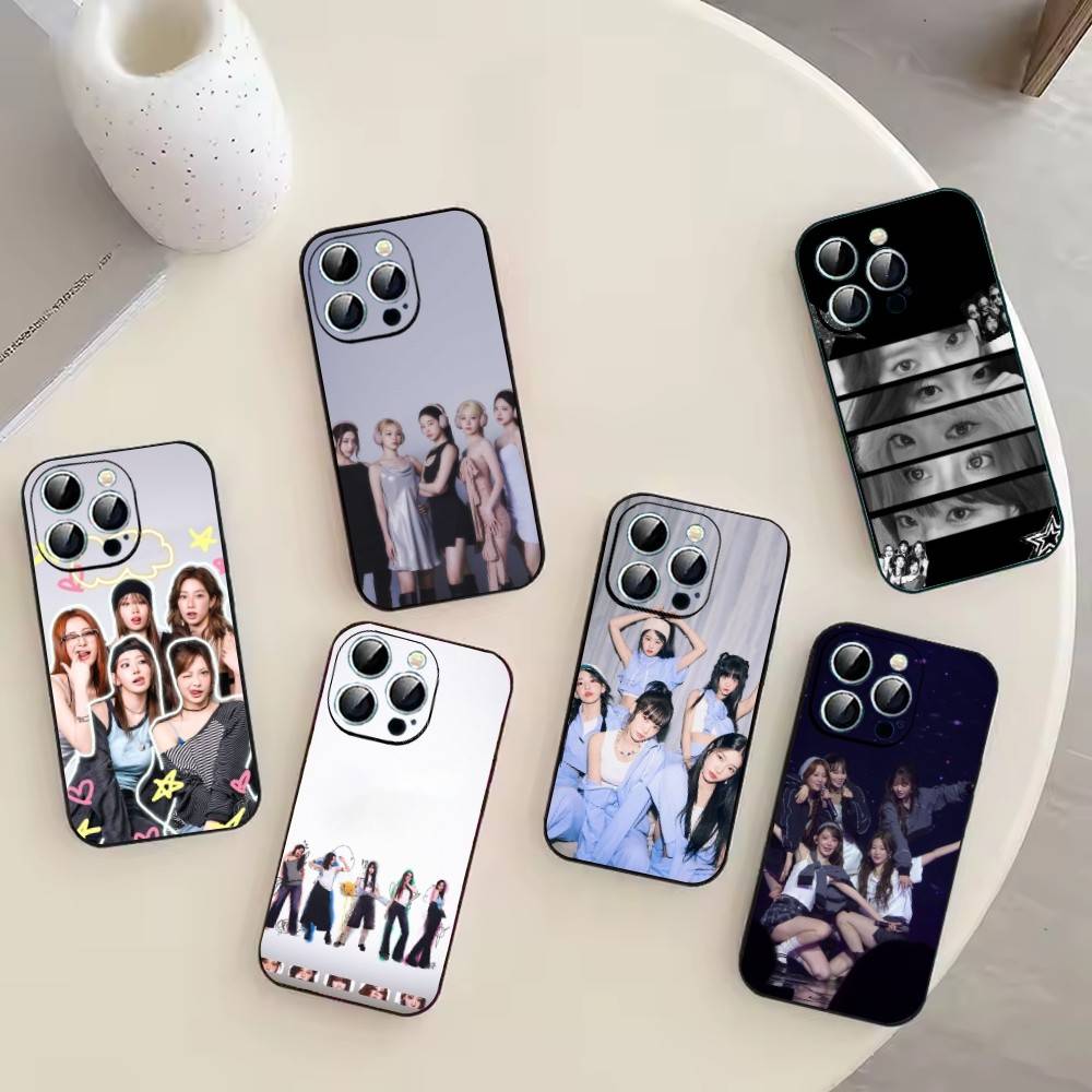 Phone Cases Vogue - Vogue L-LE S-SSERAFIM Artistic Phone Case