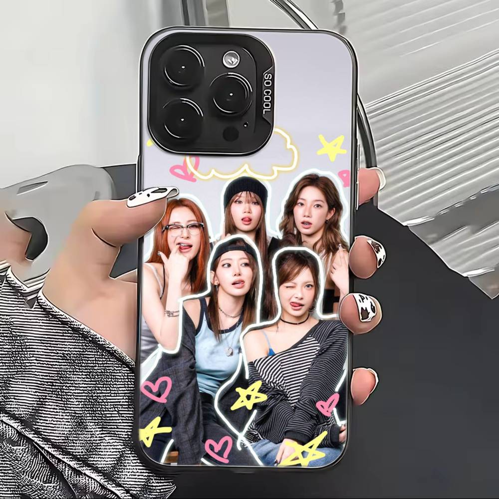 Vogue L-LE S-SSERAFIM Artistic - Phone Cases Vogue recension och pris